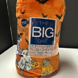 The Big One Halloween Pet Parade Plush Throw - Orange, Black, Purple